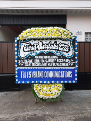 Papan Bunga Duka di Tomang